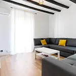 Acogedor apartamento cerca de la playa y el Teatro Romano