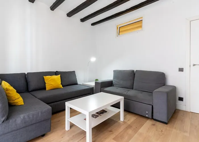 Acogedor apartamento cerca de la playa y el Teatro Romano